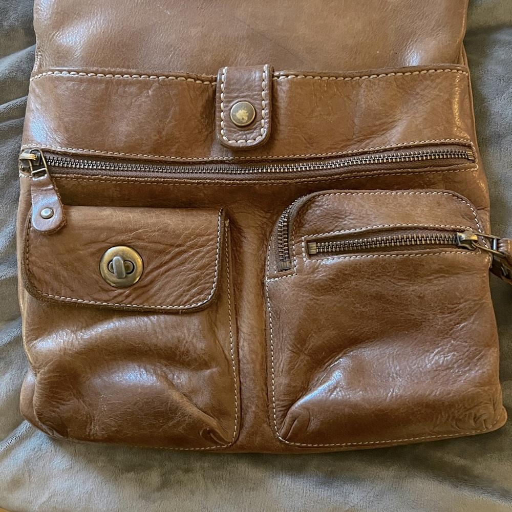 Roots Villager tribe leather large purse